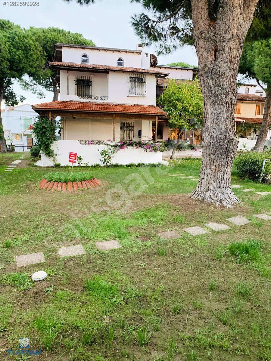 TURYAP'TAN ÇEŞME'DE FULL DENİZ MANZARALI FIRSAT 4+1 VİLLA