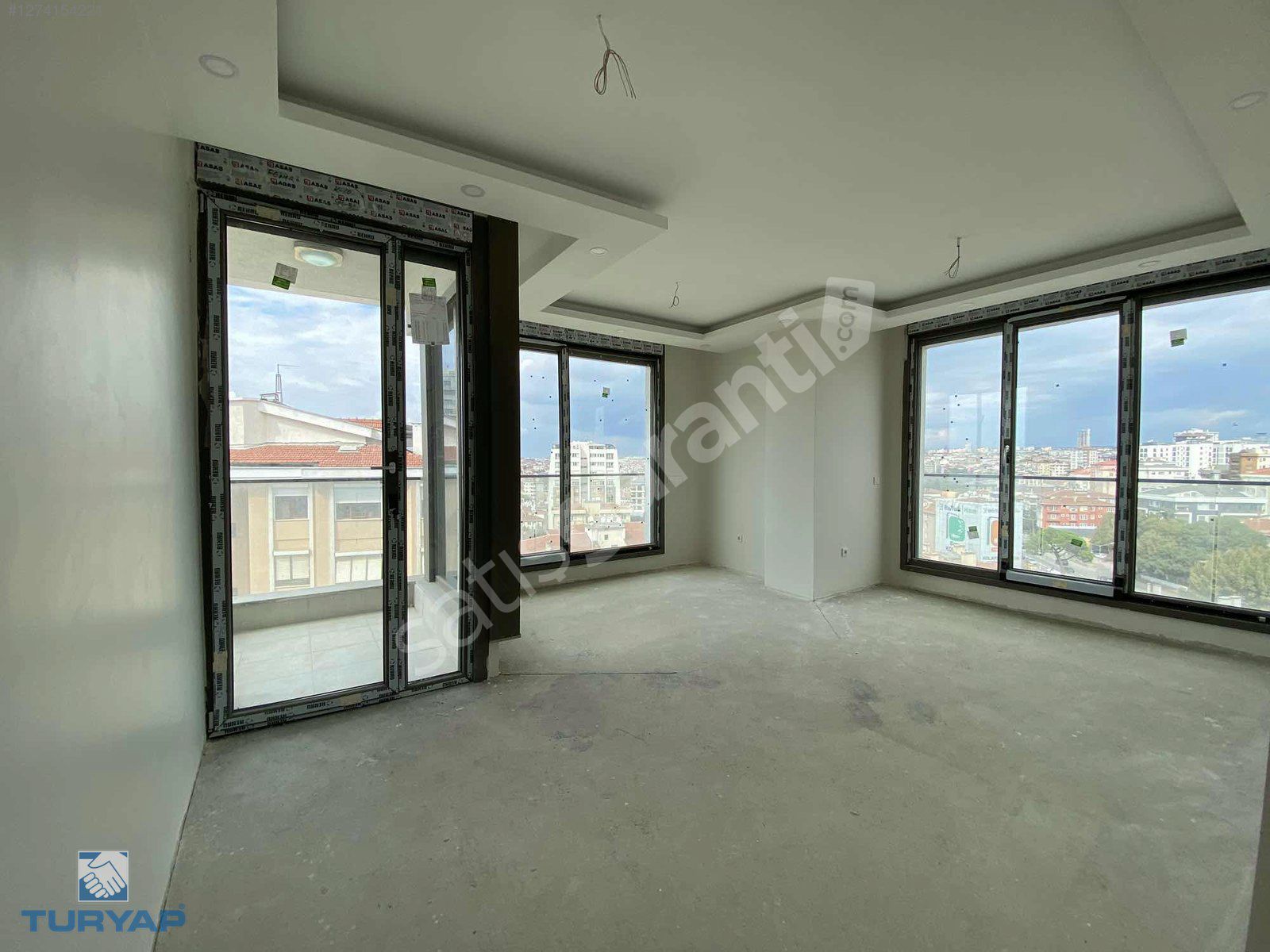 TURYAP'TAN KALAMIŞ'TA DENİZ MANZARI BALKONLU SIFIR 3+1