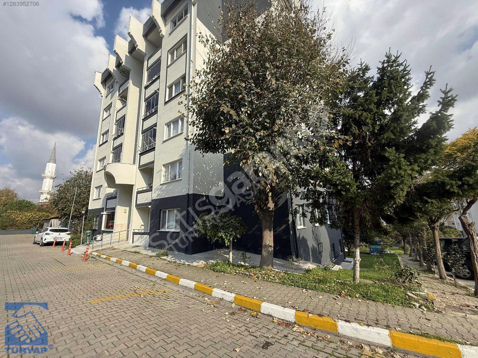 HALKALI TOKİ DEFNE 3 SİTESİ 2+1 KAPALI MUTFAK ÖNÜ AÇIK