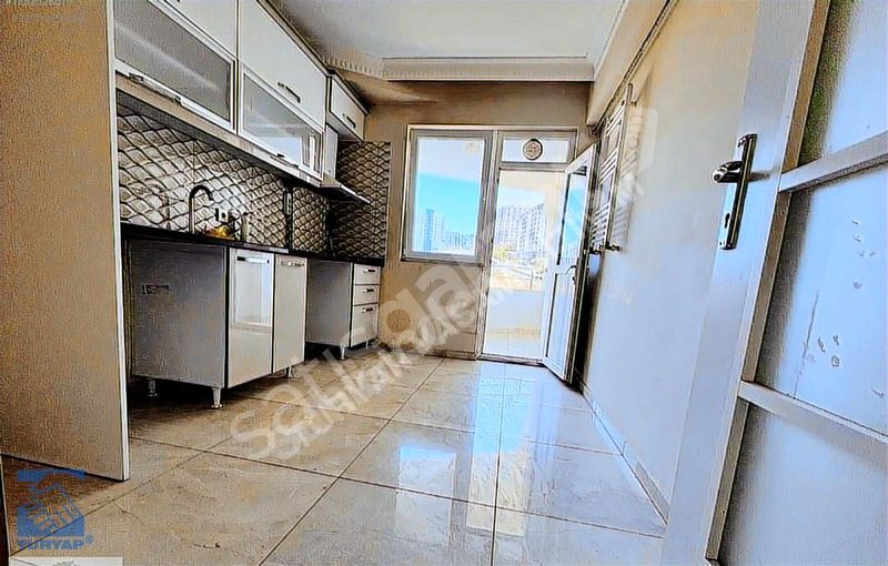 ACİLL ESENYURT PİRİREİS MAH. 220 m2 4+2 DUBLEX DAIRE FIRSAT