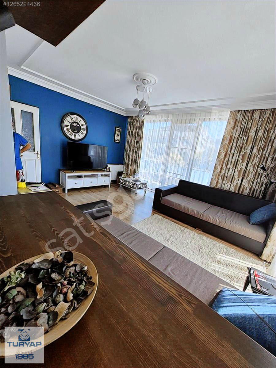 SAFRAN'DAKİ ÜNİVERSİTENİN ARKASINDA ARAKAT SATILIK DAİRE