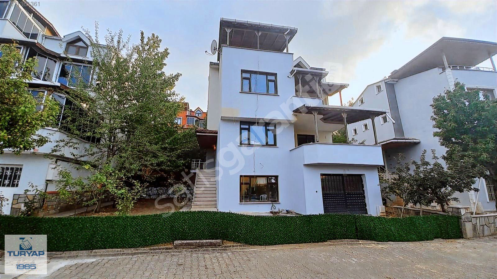 TURYAP SELVİ'DEN TERMAL AKKÖY MENGÜÇ SİTESİN'DE SATILIK VİLLA