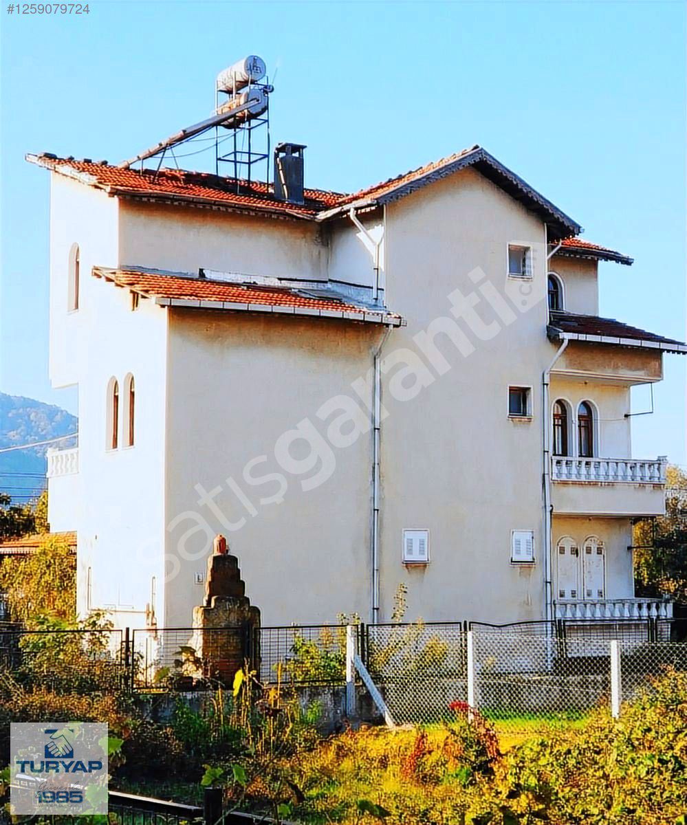 TURYAP'TAN SATILIK MÜSTAKİL VİLLA 5+1 - PARSEL 473 m²
