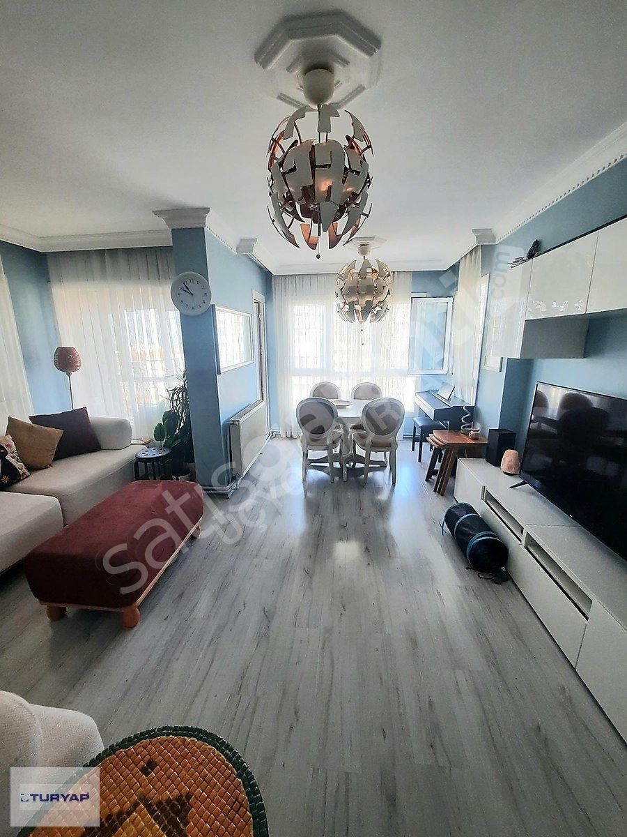 İZMİR ÜÇYOL METRO GİRİŞİ 95M2 NET 3+1 CADDE ÜZERİ SATILIK DAİRE