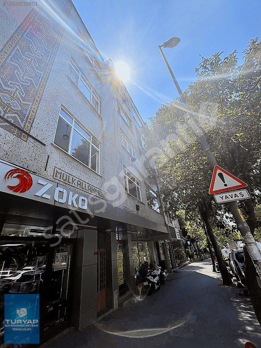 TURYAPTAN BAYRAMPAŞA TERAZİDEREDE KAT MÜLKİYETLİ SATILIK 1+1