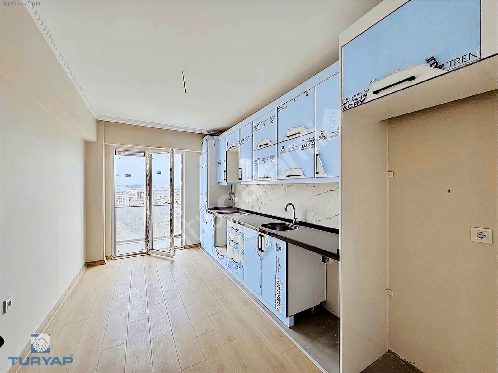 TURYAP'TAN PENDİK ÇINARDERE ÇINAR LİFE SİTESİNDE GENİŞ 3+1