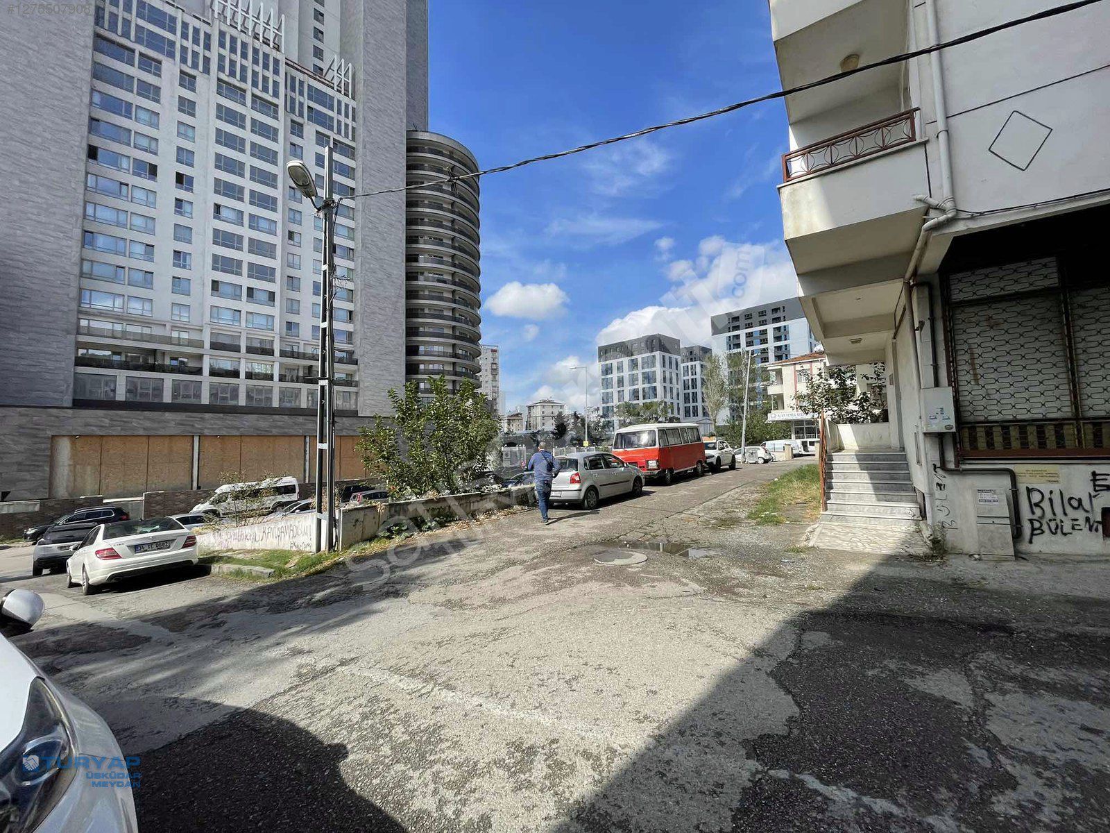 Vergi dairesi arkasında kiralık dükkan