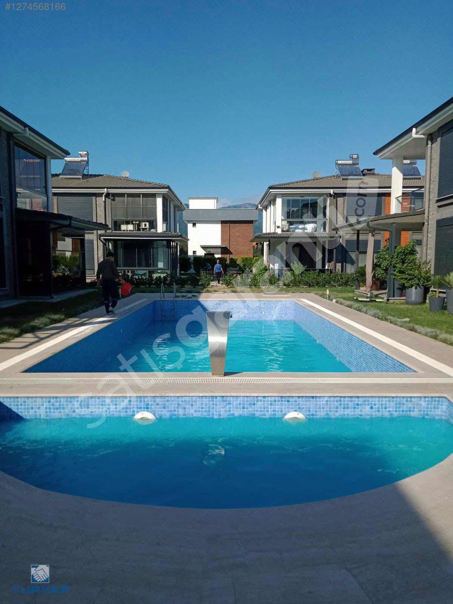 TURYAP'TAN GÜRE'DE DENİZE 200 mt SİTE İÇİNDE 4+1 HAVUZLU VİLLA