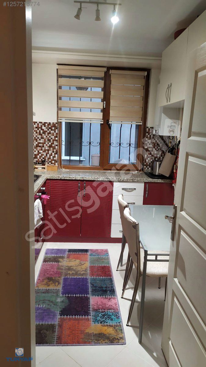 TURYAP'TAN FINDIKLI'DA YEDİTEPE ÜNİ. YAKININDA GENÇ BİNADA 2+1