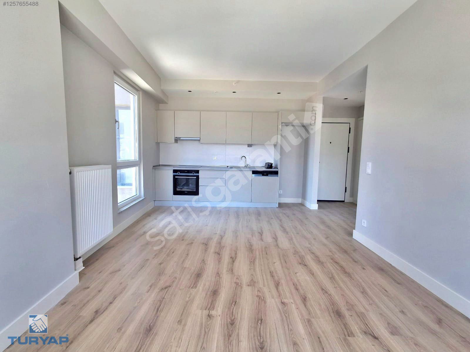 TURYAP'TAN DELUXIA PARK RESIDENCE'TA GÜVENLİKLİ HAVUZLU LÜKS 1+1