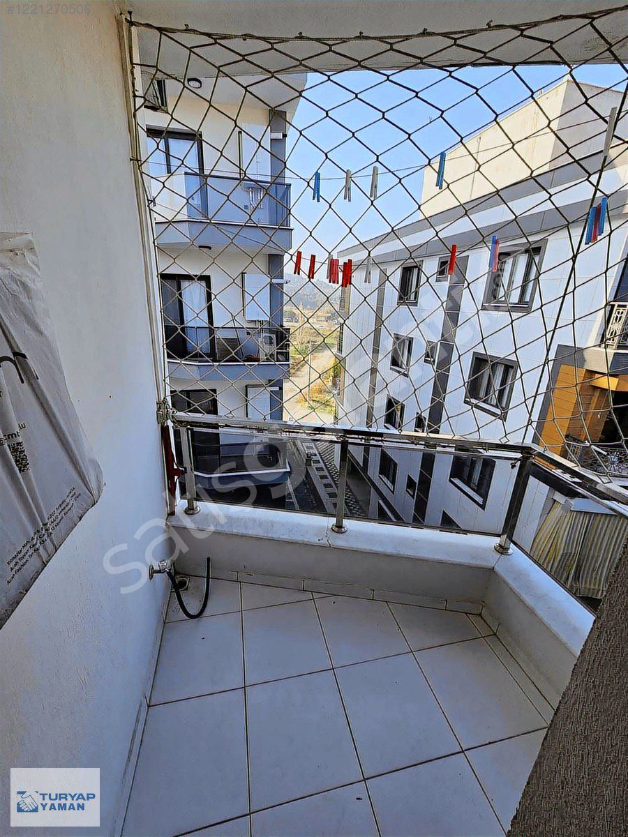 TURYAP YAMANDAN ERGENEKON MAHALLESİNDE 3+1 140 M2 MASRAFSIZ