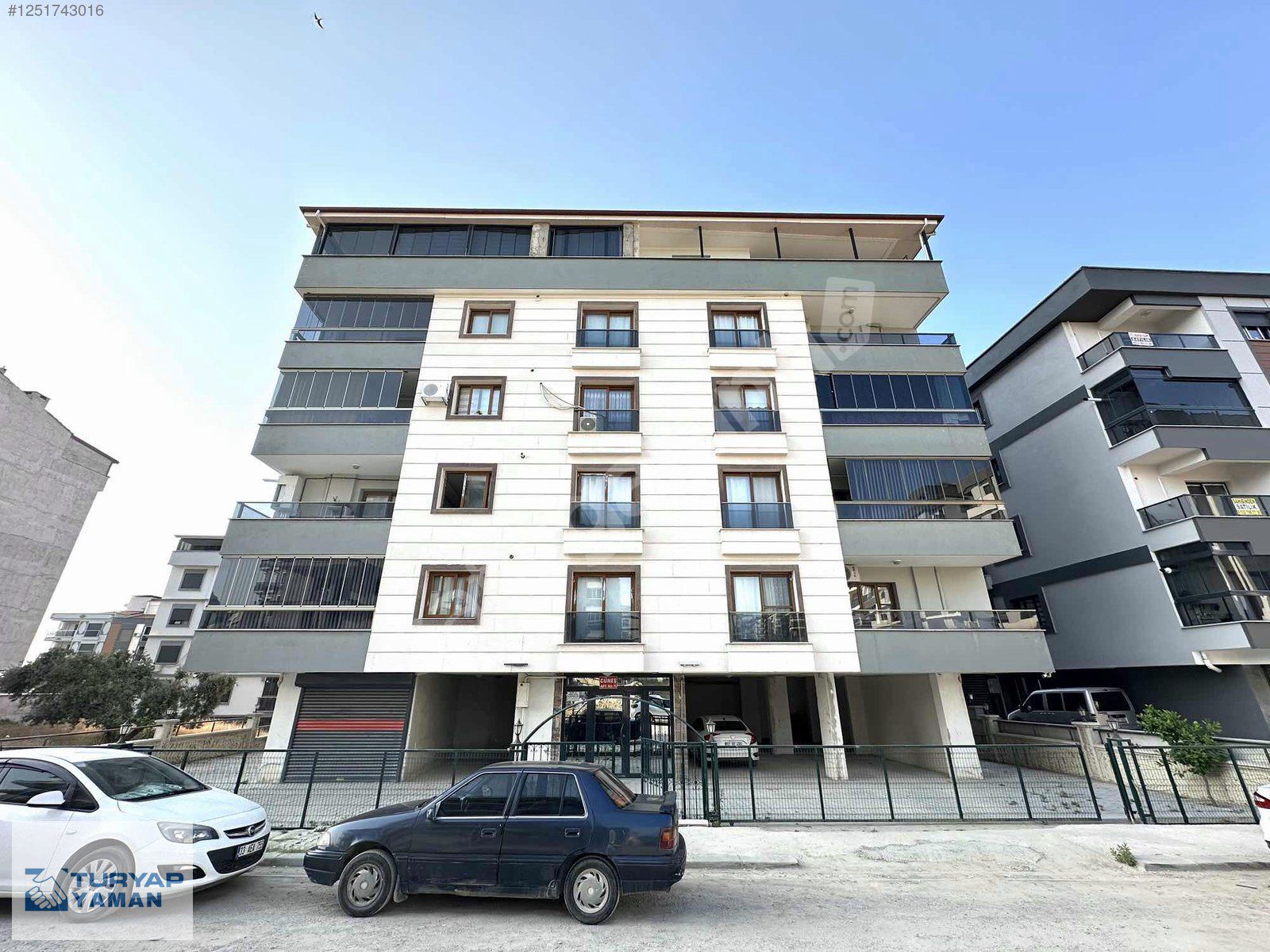 TURYAPTAN ERGENEKONDA D.GAZLI ARAKAT 3+1 DAİRE