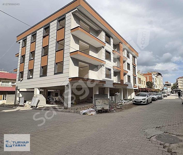 TURYAP YAMANDAN PAZARTESİ PAZARI YANINDA 90 M2 2+1