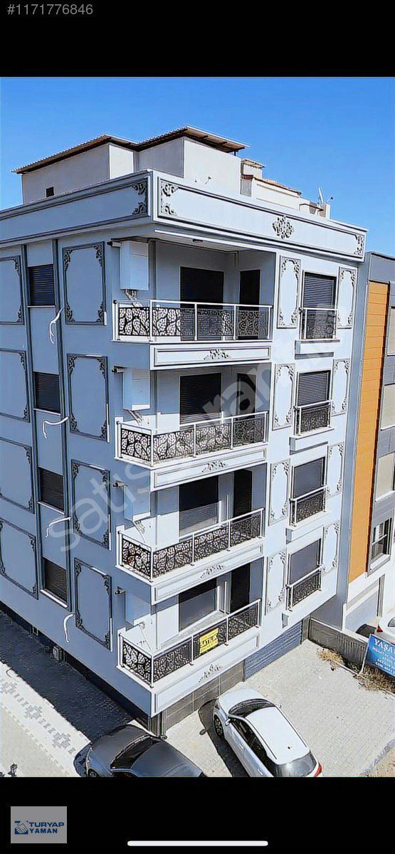 TURYAP YAMAN'DAN ERGENEKON MAHALLESİNDE MUHTEŞEM LÜKS DAİRE