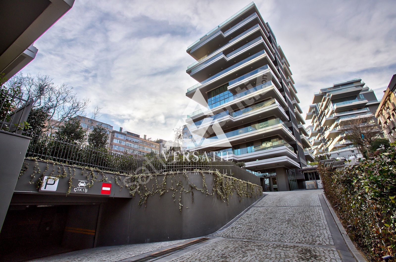 VERSATIE VE CAASA GAYRİMENKULDEN NİŞANTAŞI KORUDA 4+1 DUBLEKS 
