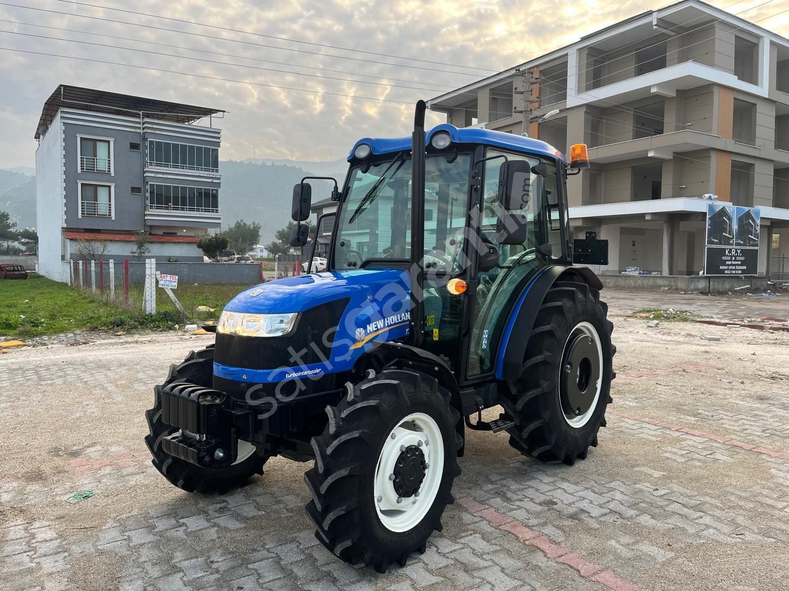 2024 NEW HOLLAND TT 55 ÇEKER KABİNLİ SIFIR