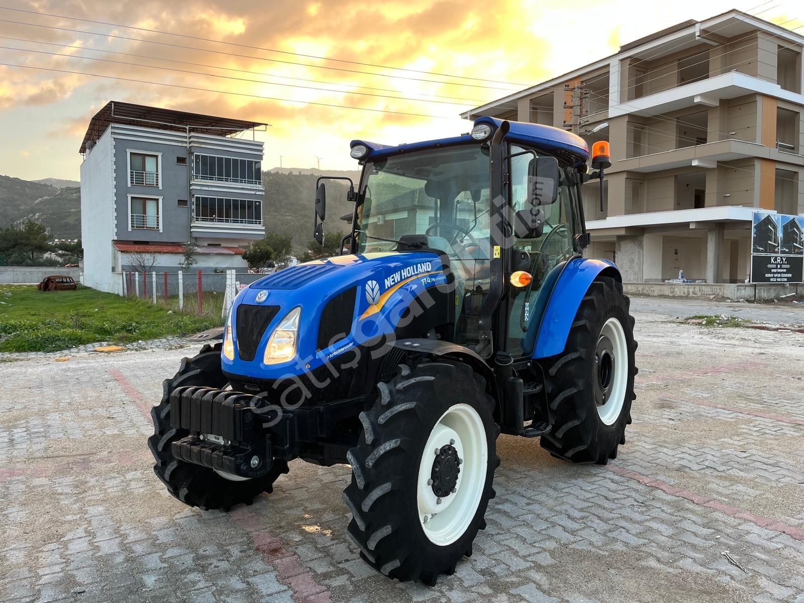 2023 NEW HOLLAND TT4.75 DT K.K PS. SÜRÜNGEN VİTES KREDİYE UYGUN