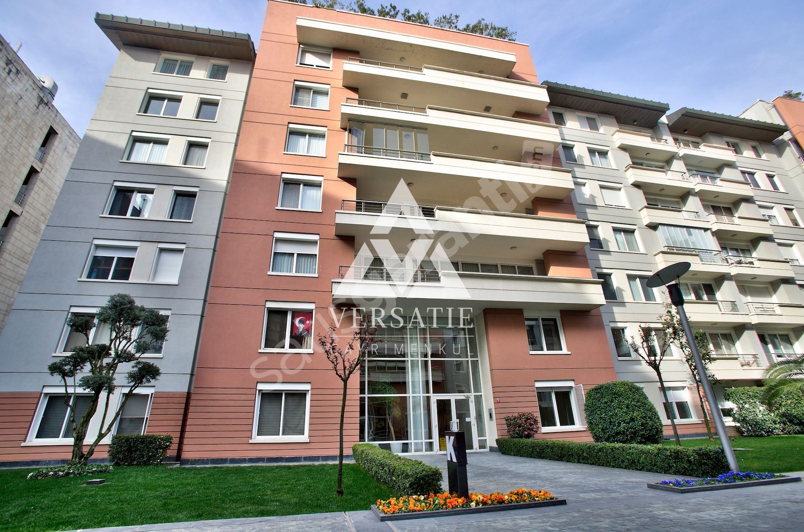 Etiler Maya Residence 2+1 Bahçe Katı Kiralık Daire