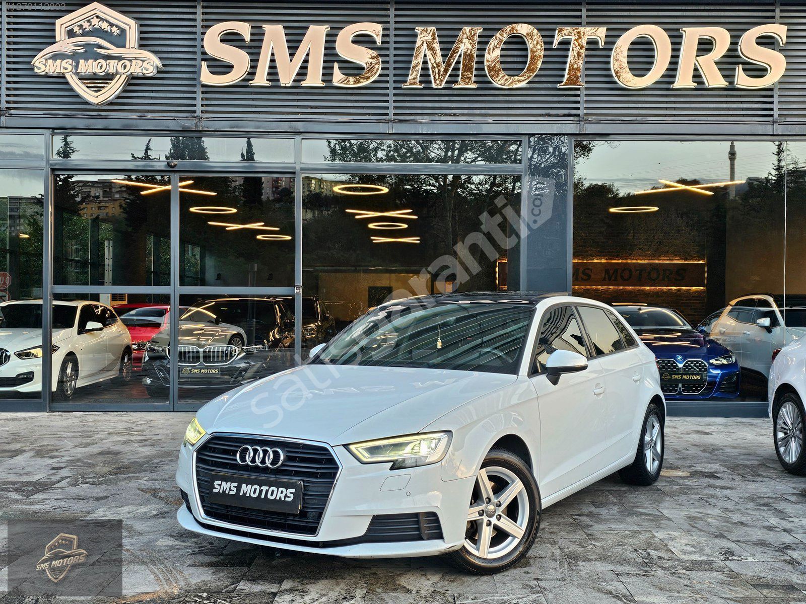 SMS MOTORS AUDI A3 SPORBACK 30 TFSI DYNAMIC - SUNROOF - KAMERA