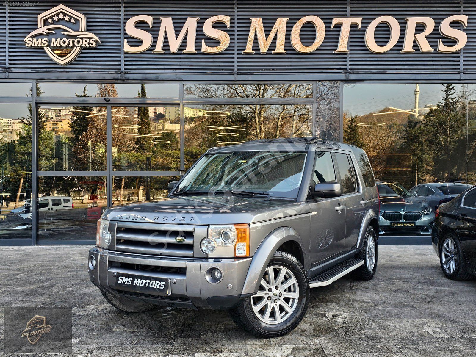 SMS MOTORS LAND ROVER DISCOVERY 2.7 TDV6 HSE - 12/36 AY VADELİ