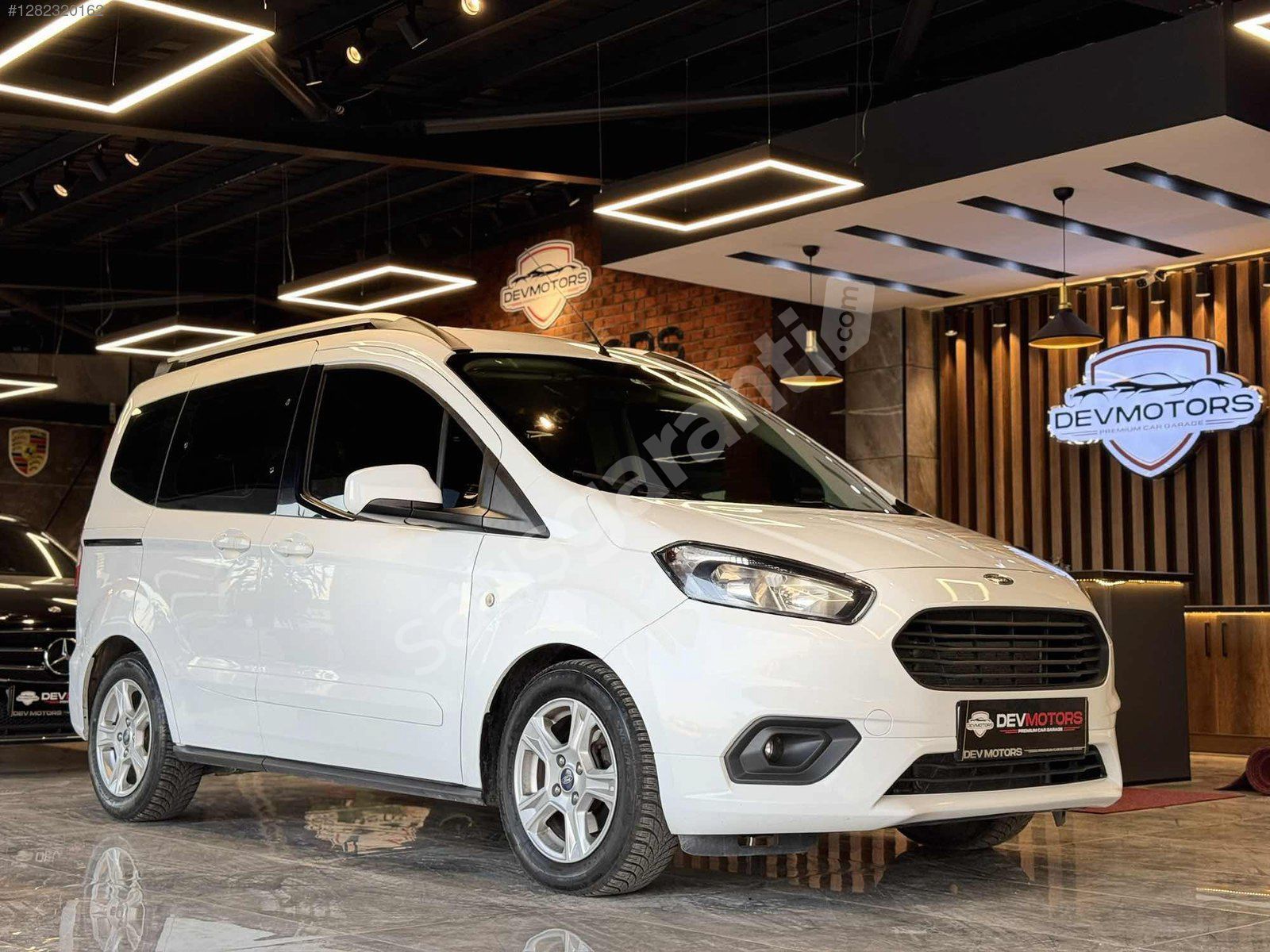 DEV MOTORS'TAN 2021 FORD TOURNEO CORİER 100HP 6 İLERİ VİTES