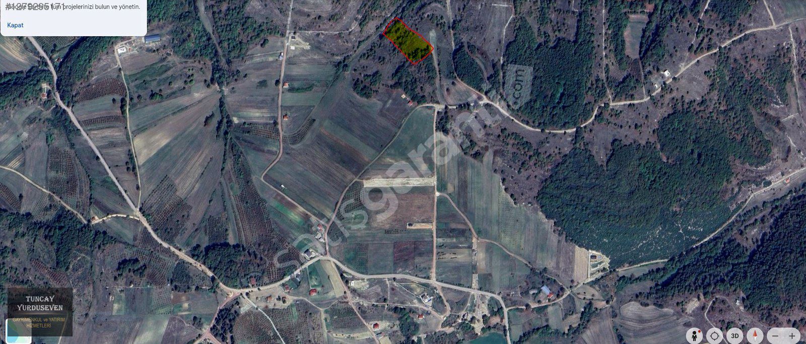 DERİNCE TERZİLR KÖYÜNDE RESMİ YOLLU YAKININDA EVLER VAR.