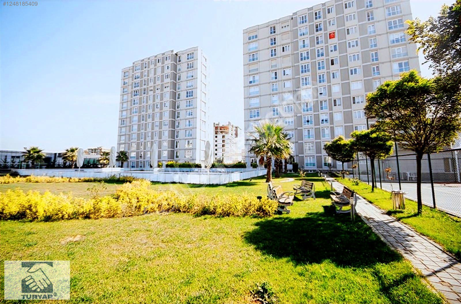 Çekmeköy Alya Elit Sitesi Satılık 3+1 Havuz Cepheli Daire