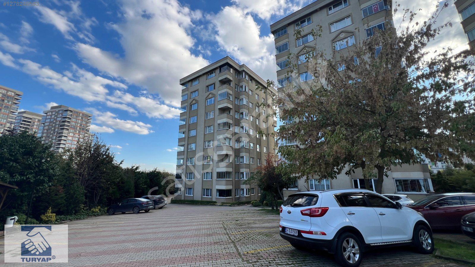 Metro ya ve AVM yakın Site de 135m2 3+1 BOŞ SATILIK Turyaptan