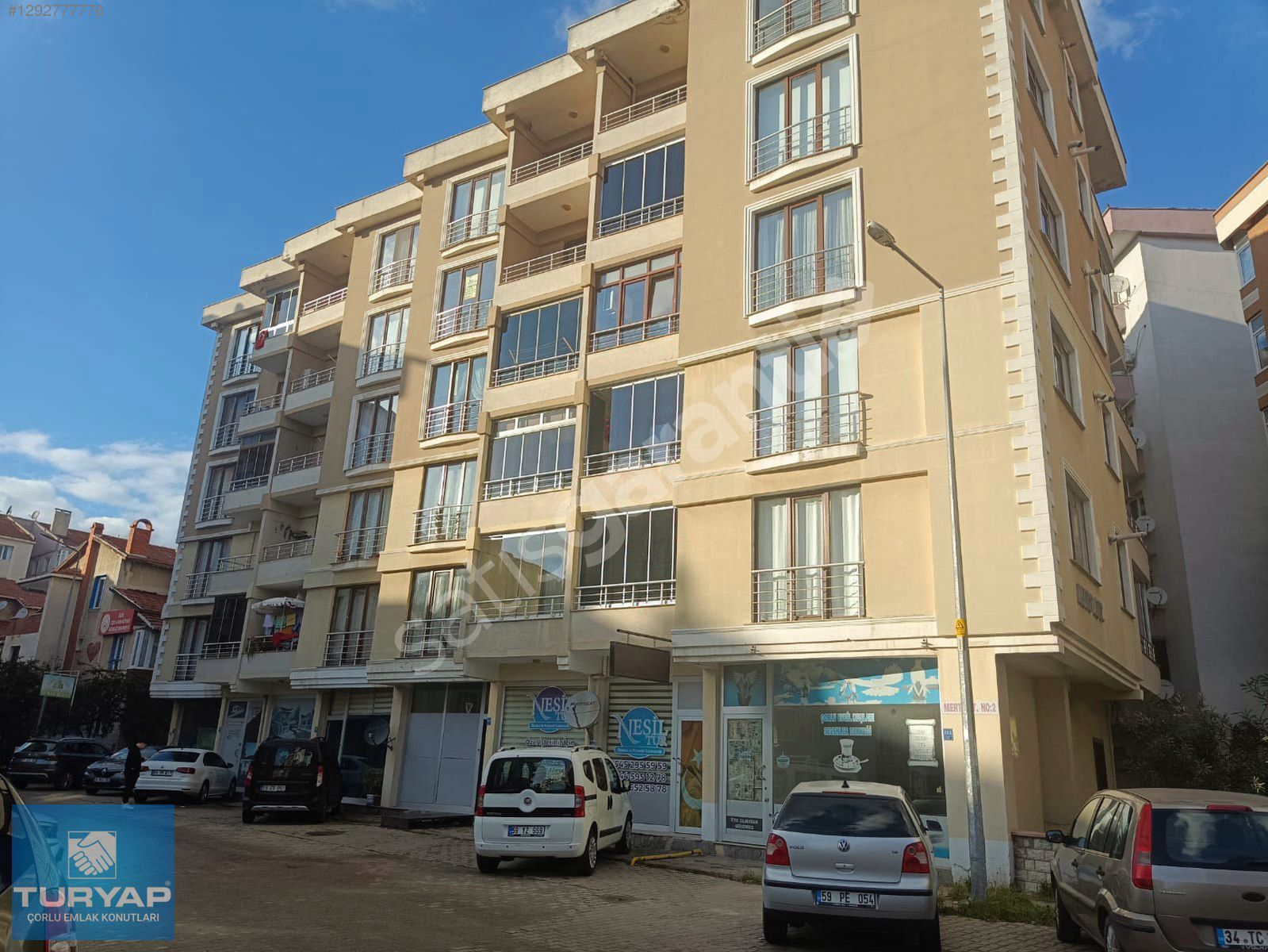 ESKİ SALI PAZARI CİVARI 3+1 TEMİZ KULLANIŞLI SATILIK DAİRE