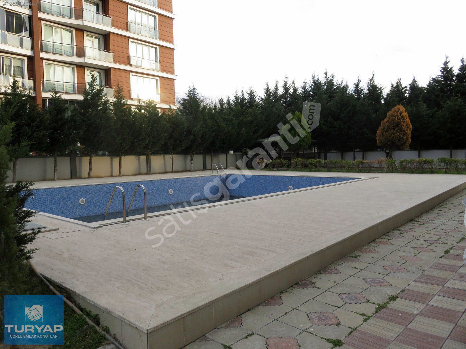 TEK BLOKLU HAVUZLU SİTE İÇERİSİNDE ARAKAT SATILIK 3+1 LÜKS DAİRE