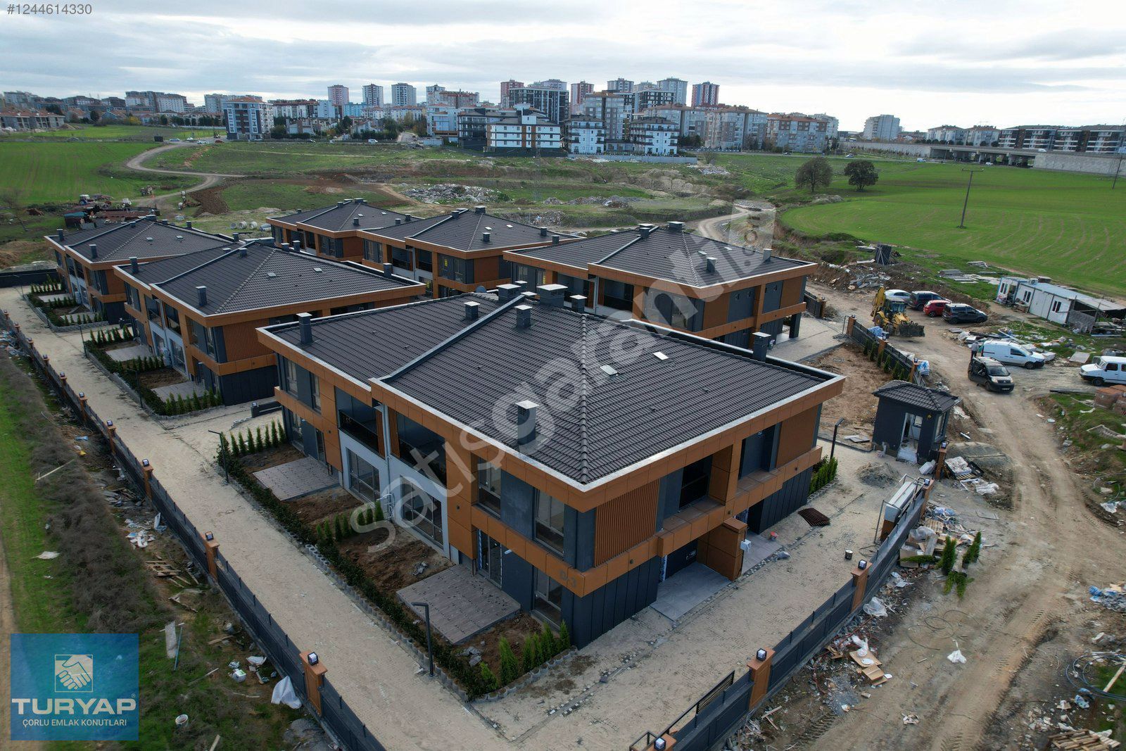 FIRSAT!! HÜRRİYET MAHALLESİ'NDE 4+1 SATILIK SIFIR VİLLA