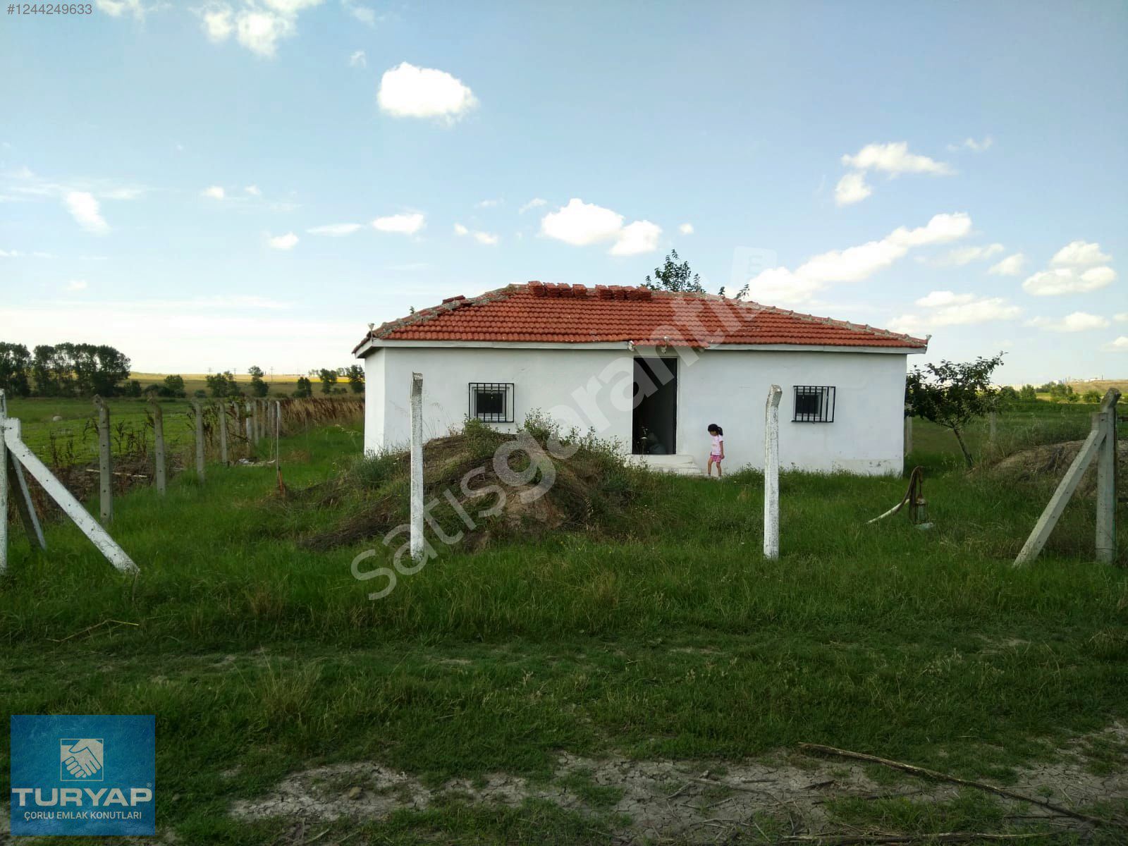 KIRKGÖZ MAH.İÇERİNDE MÜSTAKİL EV OLAN YERİMİZ SATILIKTIR