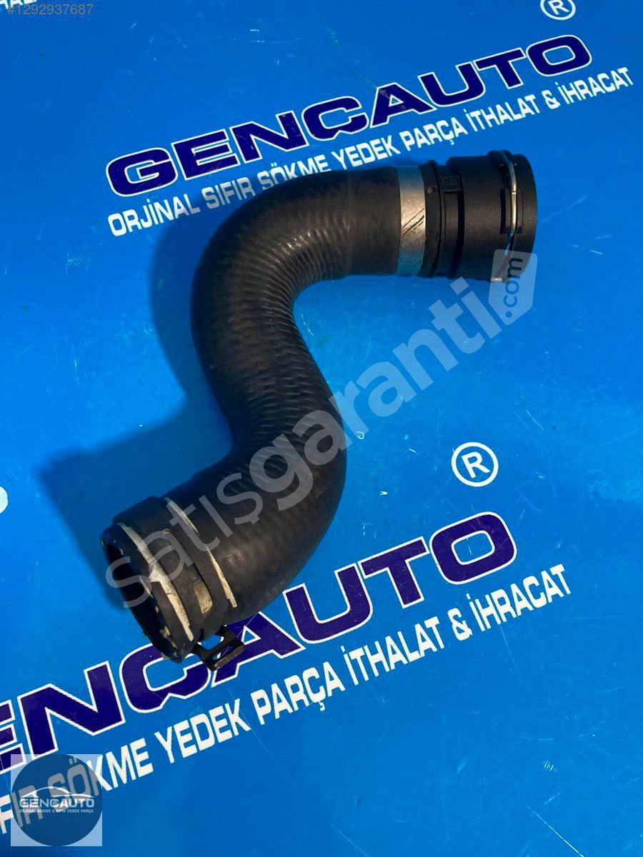 AUDİ A4 A5 SU HORTUMU SÖKME ORJİNAL 8K0121101P