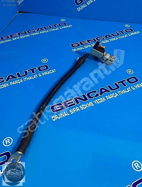 AUDİ A4 A5 A6 Q5 EKSİ KUTUP BAŞI SÖKME ORJİNAL OEM 8T0915181