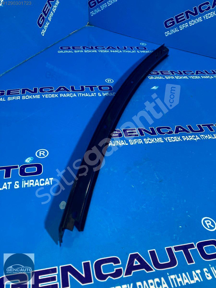 BMW F10 MTECNİK KELEBEK CAM DİREĞİ SÖKME ORJ 7209 SAĞ PİANOBLACK