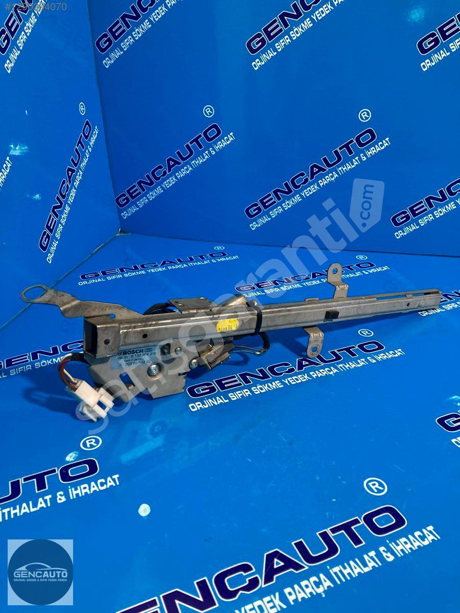 MERCEDES W209CLK EMNİYET KEMER UZANTISI SÖKMEORJ A2038600282 SAĞ