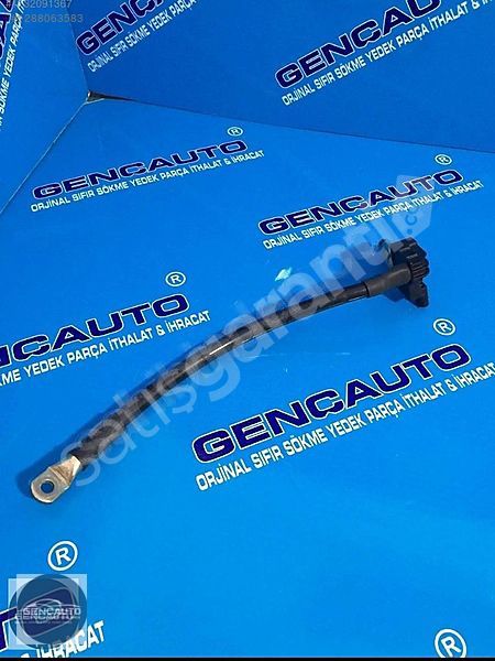 AUDİ A4 A5 EKSİ KUTUP BAŞI SÖKME ORJİNAL OEM 8K0915181 D