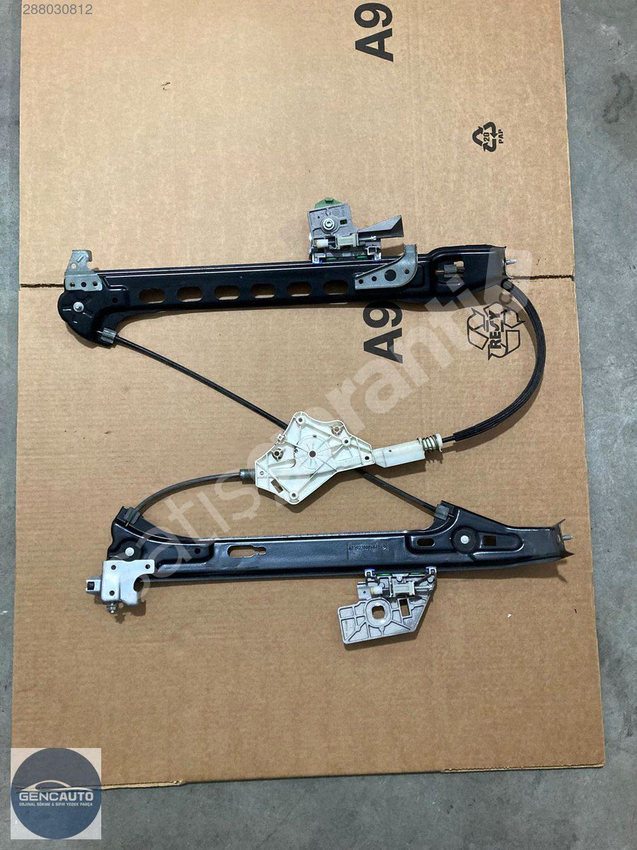 MERCEDES W219 CLS KAPI CAM KRİKOSU SÖKMEORJ A2197300846 SAĞ ARKA