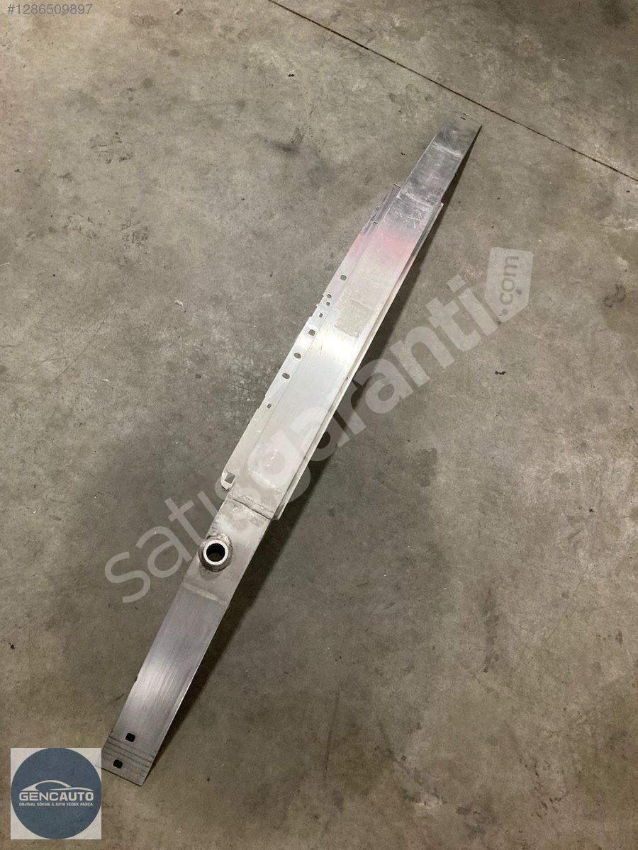 MERCEDES W204 C KASA ÖN TAMPON BABASI SÖKME ORJ A2048205834