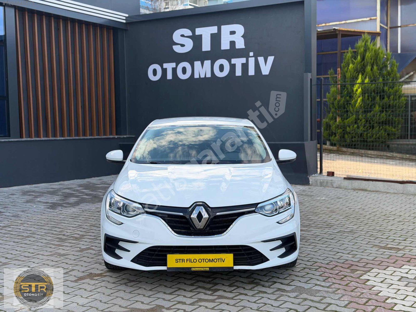 STR OTOMOTİV DEN RENAULT MEGANE 1.3 TCE JOY OTOMOTIK