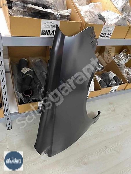 VW POLO IV ÇAMURLUK ÖN SAĞ SIFIR İTHAL OEM 6Q0821106 E