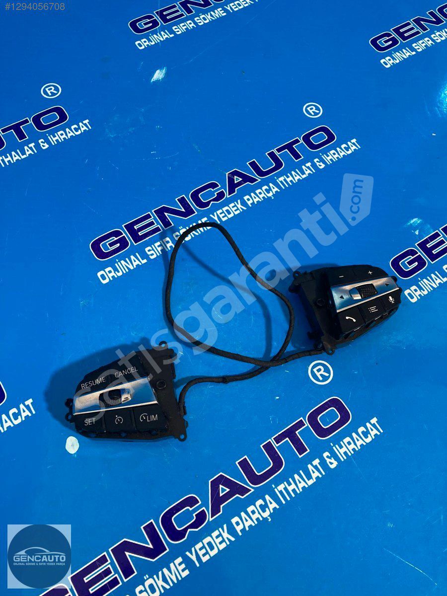 BMW G30 DİREKSİYON TUŞ TAKIMI SÖKME ORJİNAL 9873213 PİANOBLACK