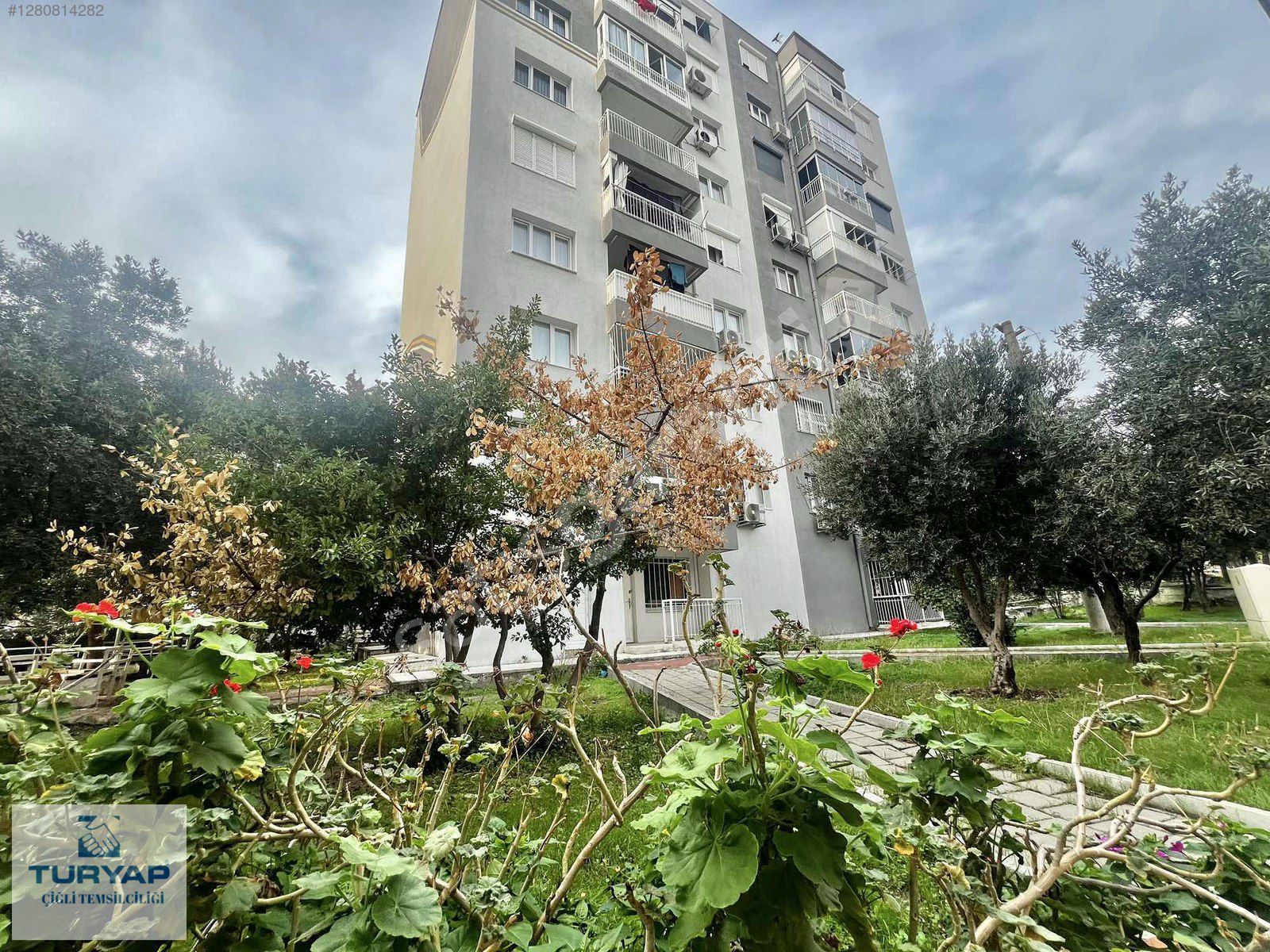 Çiğli Egekent Mahallesi'nde Satılık 3+1 Daire