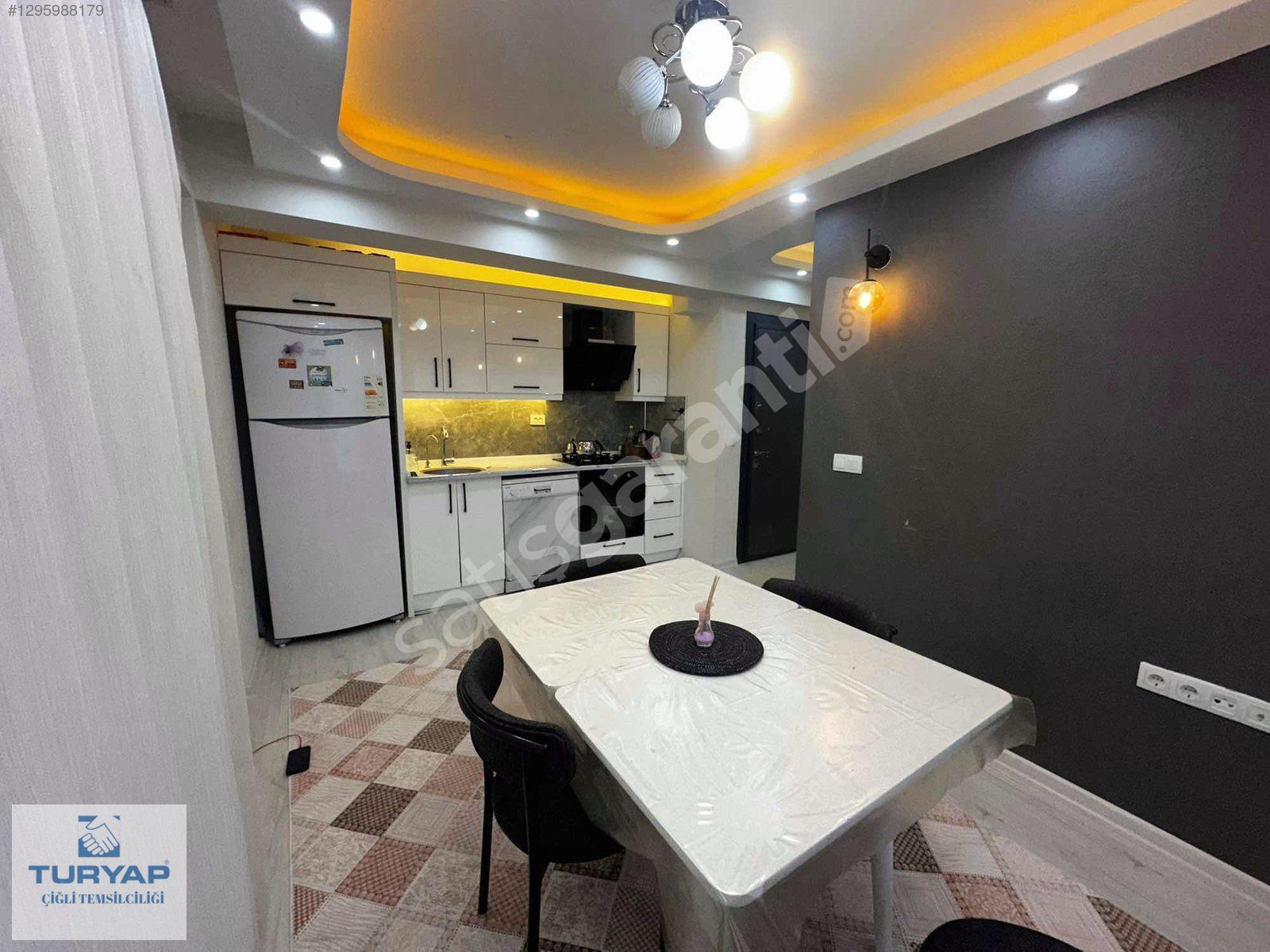 Foça Bağarasın da Satılık 5+1 Dubleks Daire