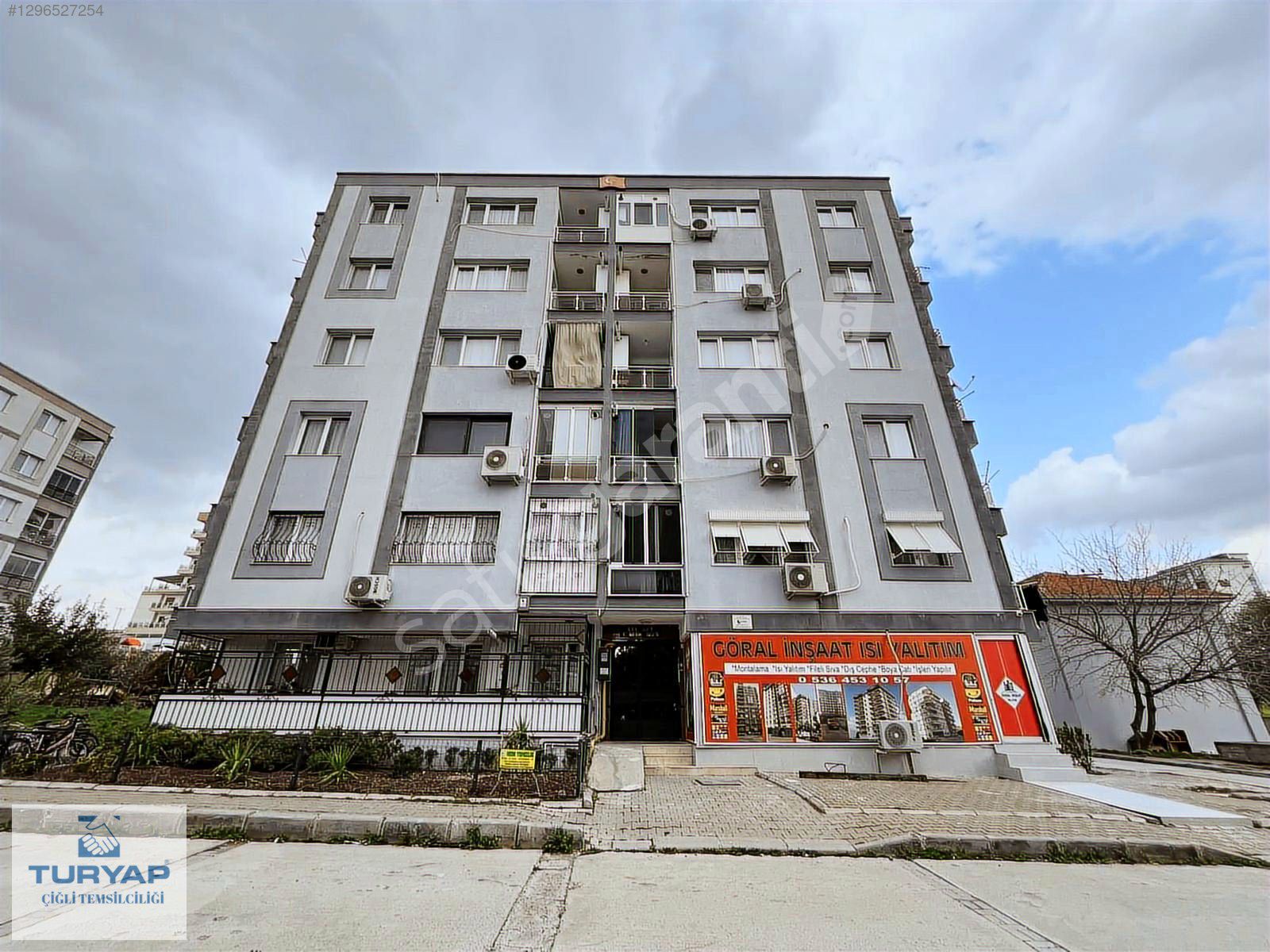 Çiğli İnönü Mahallesi'nde Satılık 2+1 Daire