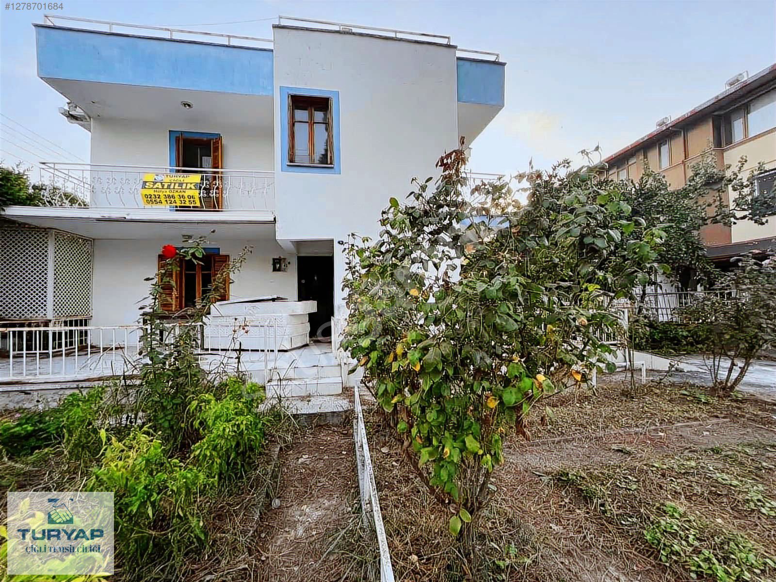 Dikili Kabakum Mahallesi'nde Satılık Villa