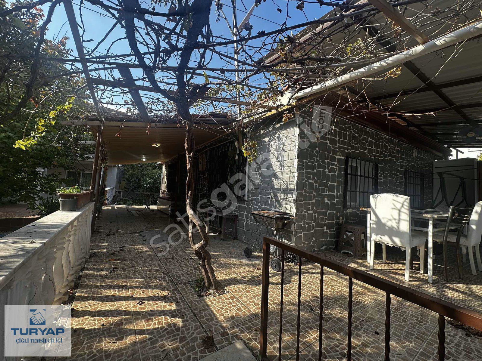 İzmir Seferihisar Sakız Ağacı Satılık Müstakil Ev & Arsa