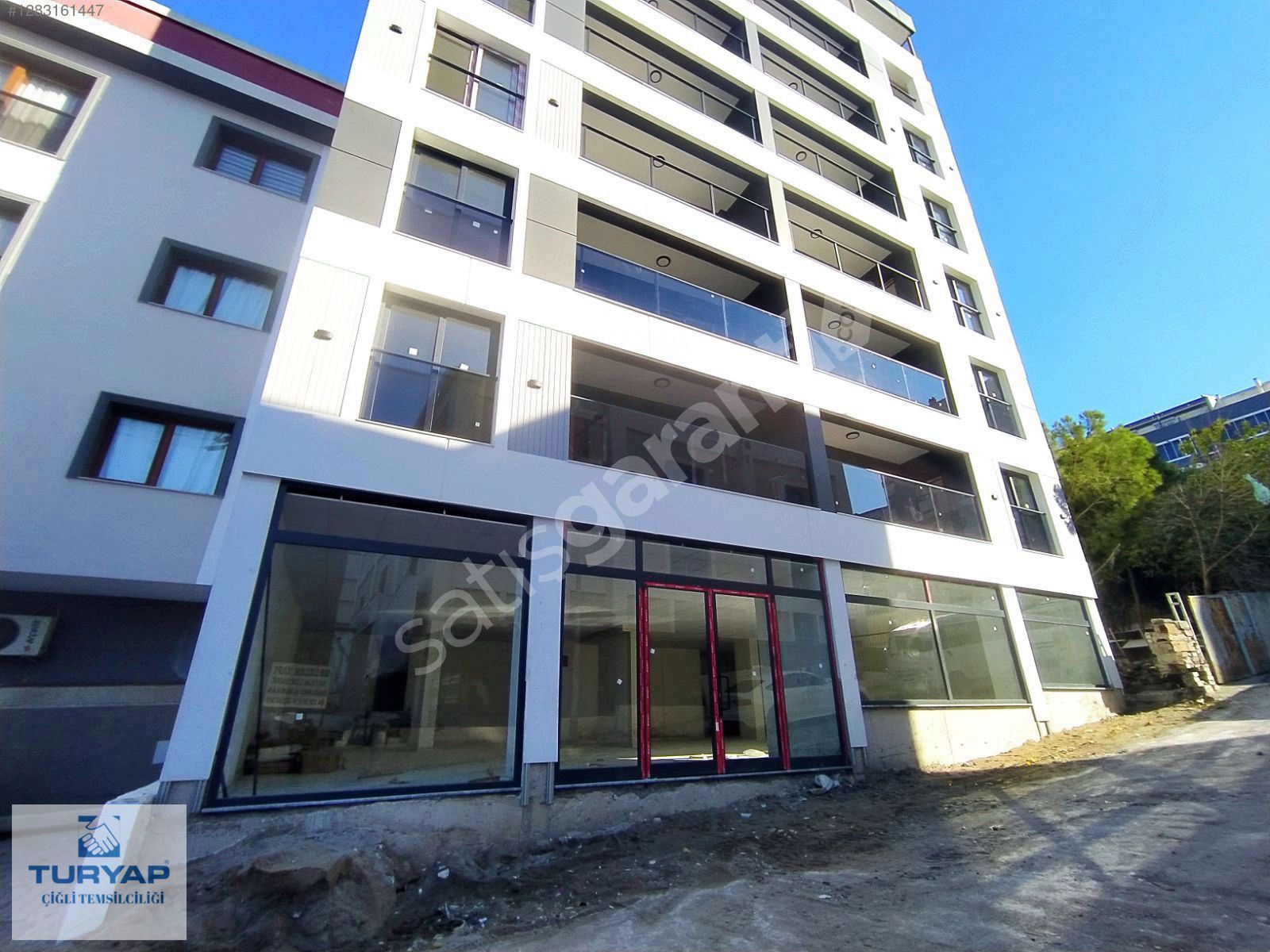 Menemen Koyundere'de Kiralık 210 M2 Dükkan