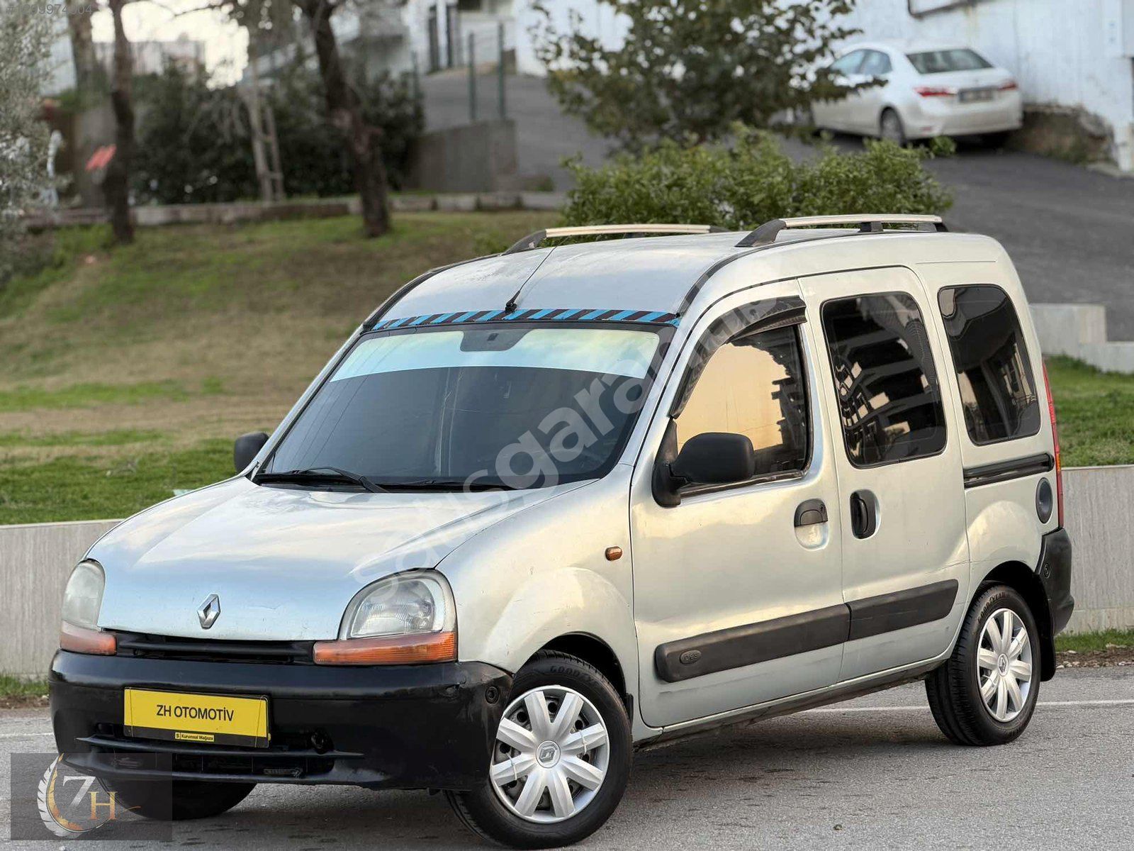 ZH OTOMOTİVden /ÇİFT SÜRGÜ /KLİMA /OTOMOBİL RUHSATLI/km 179.000