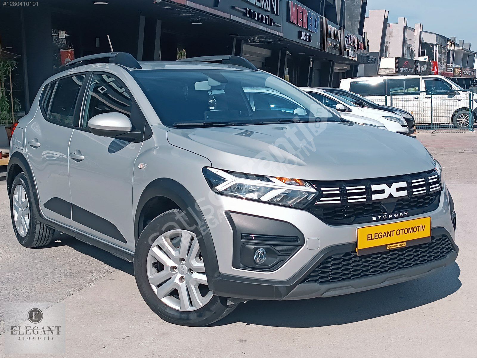 2023 DACIA SANDERO/OTOMATİK/18.000 KM/HATASIZ/BOYASIZ/MAKYAJ KAS